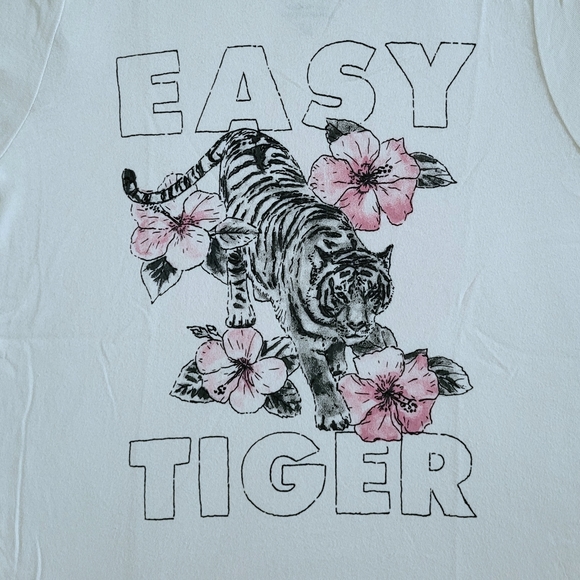 Chaser "Easy Tiger"🐅 Graphic Tee👕 - NWOT - Picture 3 of 12